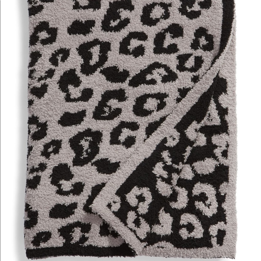 Barefoot dreams CozyChic in the wild throw